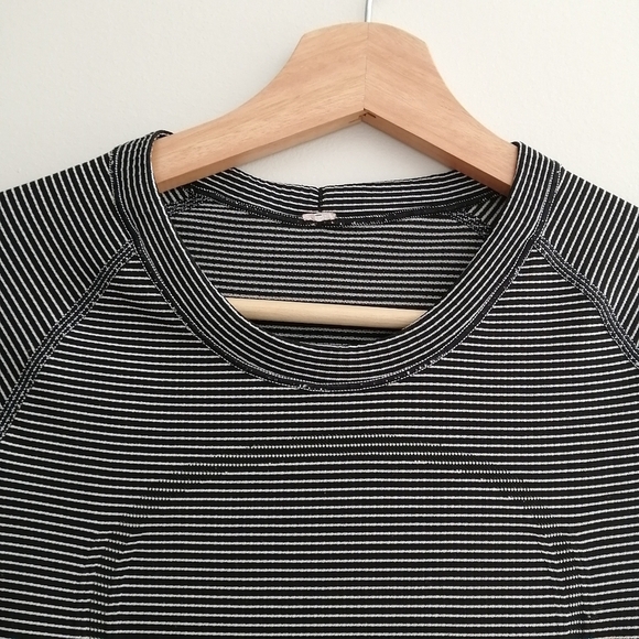 Lululemon Swiftly Tech Long Sleeve White Black Stripe 4 - Picture 5 of 16